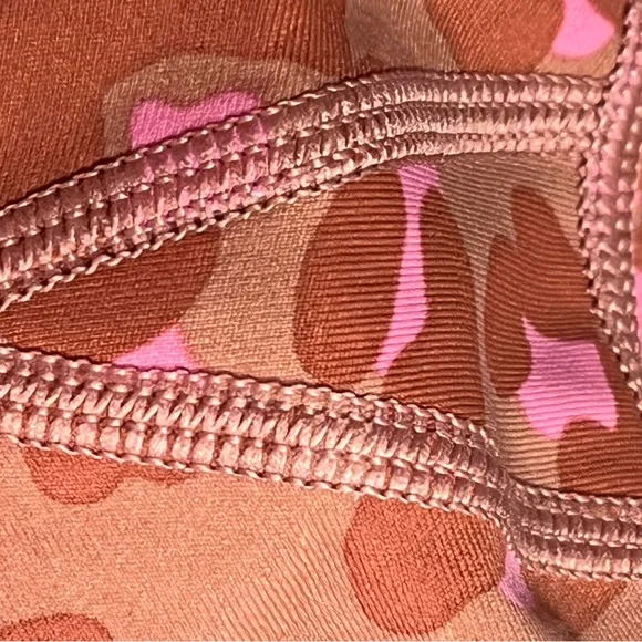 Aerie Offline Legging size medium. Tan with pink animal print Canyon Creek print - Picture 10 of 12